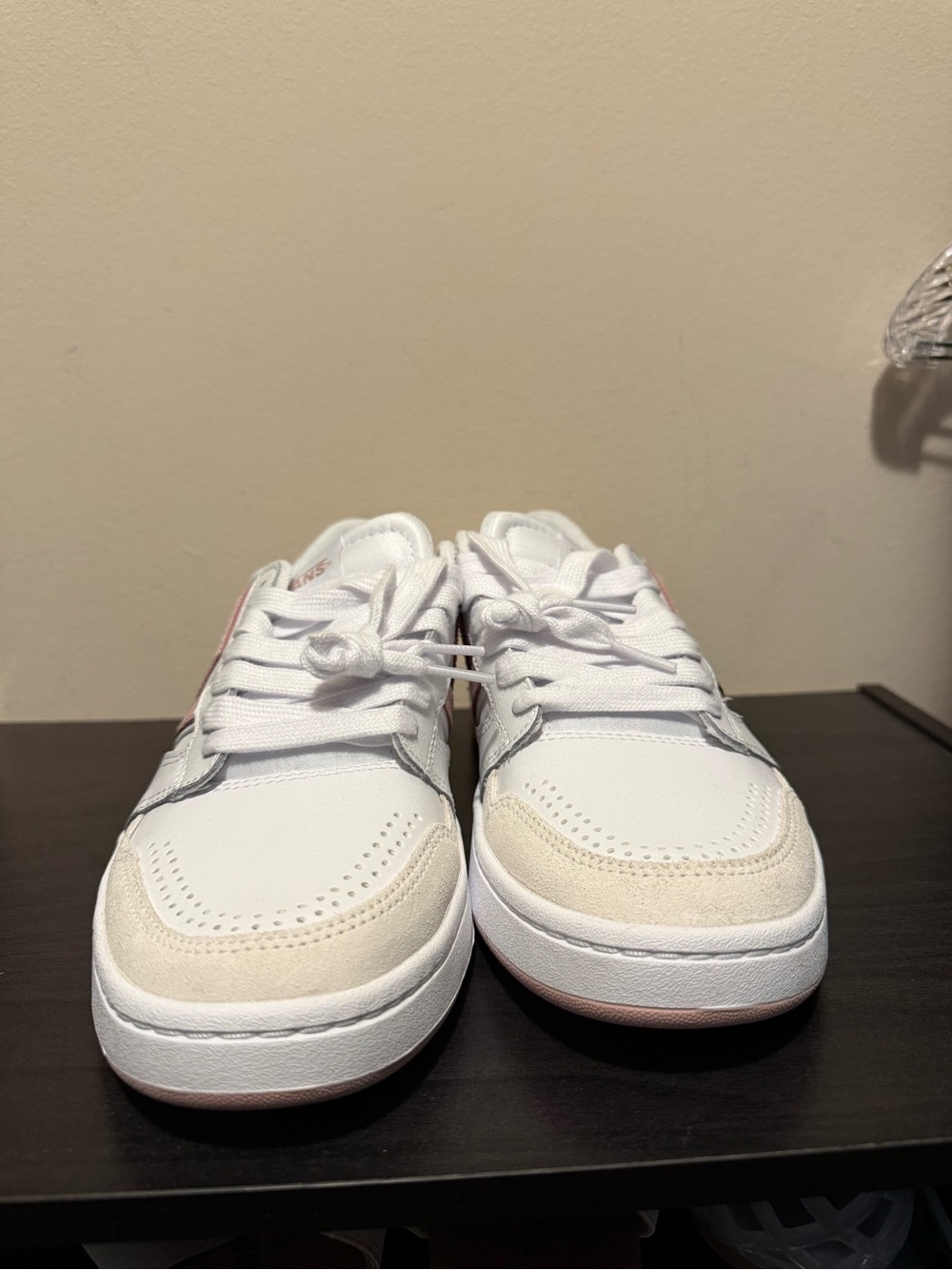 Vans - Picture 2 of 3